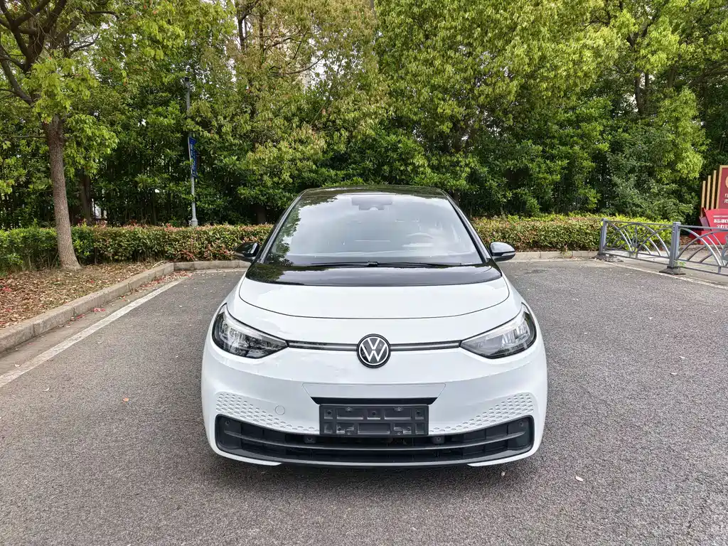 Volkswagen ID.3 2023 Pure Smart Edition купить на сайте DeffCars