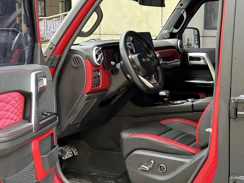 Beijing Off-Road BJ40 2023 2.0D Automatic Four-wheel Drive Blade Hero Edition Knight Type купить на сайте DeffCars