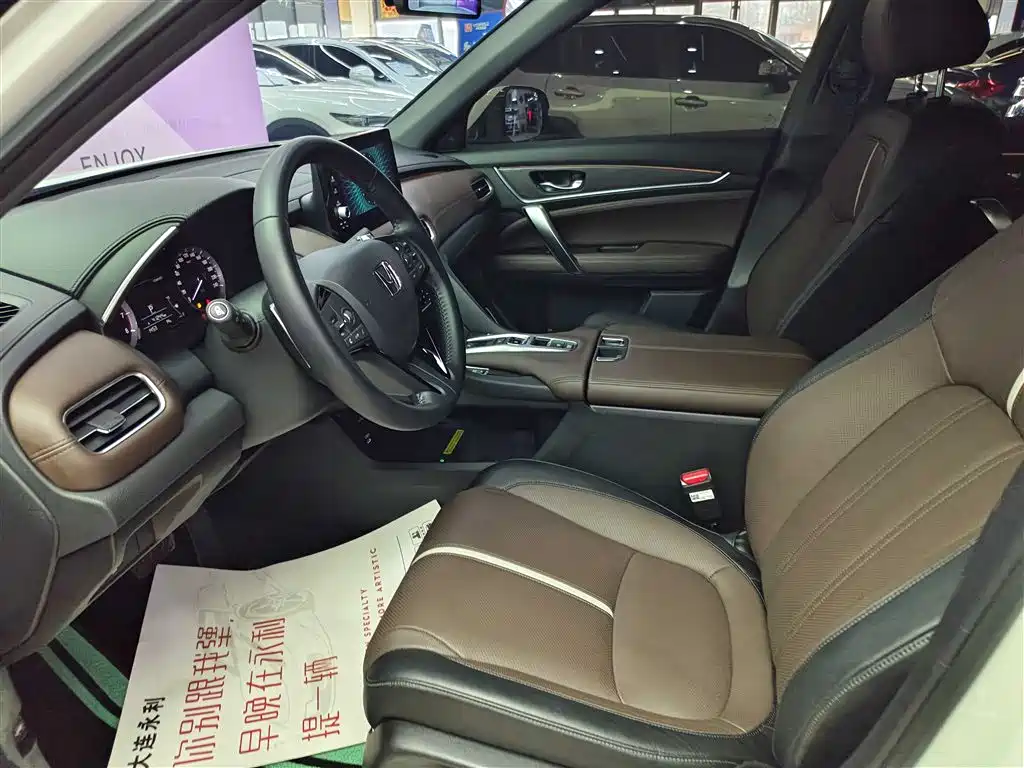 Honda UR-V 2024 370TURBO two-wheel drive premium version купить на сайте DeffCars