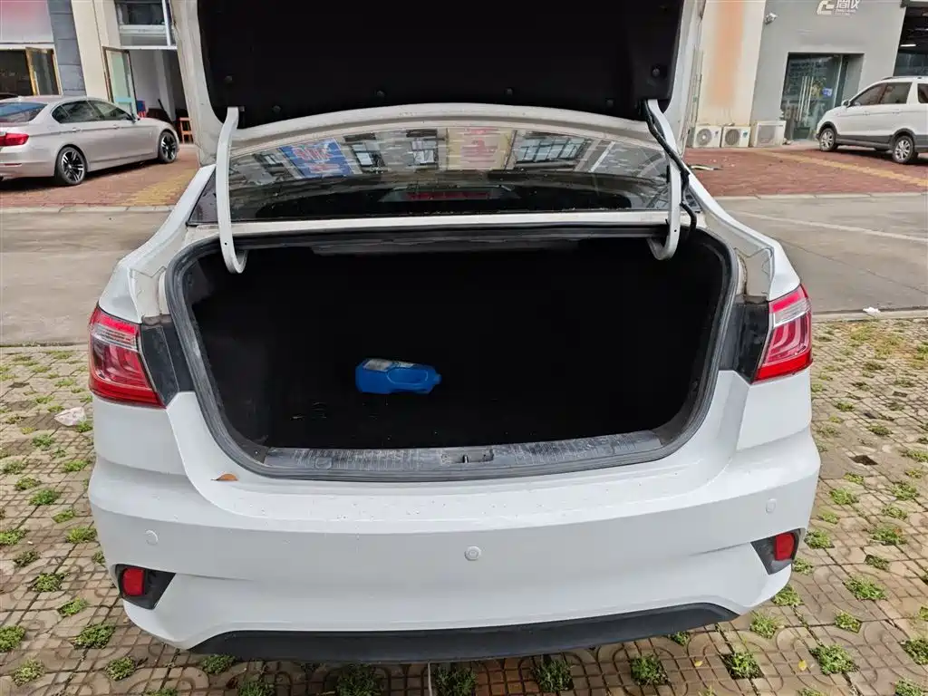 Eado DT 2018 1.6L manual smart model купить на сайте DeffCars
