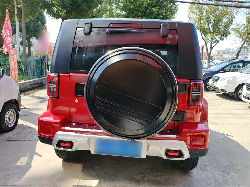 Beijing Off-Road BJ40 2019 2.3T Automatic 4WD City Hunter Edition Exclusive Model National VI купить на сайте DeffCars