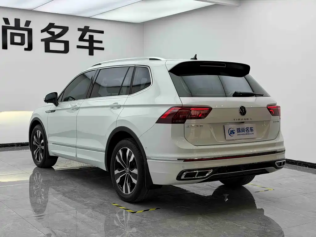 Tiguan L 2023 facelift 330TSI automatic two-wheel drive R-Line version купить на сайте DeffCars