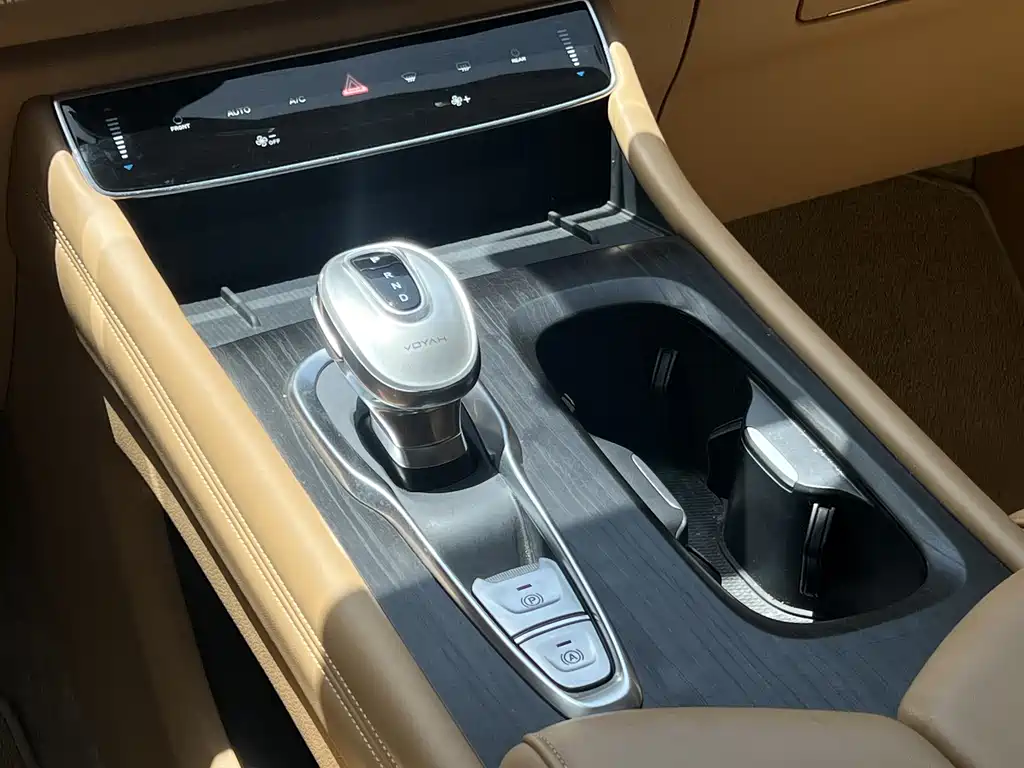 Lantu Dreamer 2022 Low Carbon Version Want + Smart Driving Package купить на сайте DeffCars