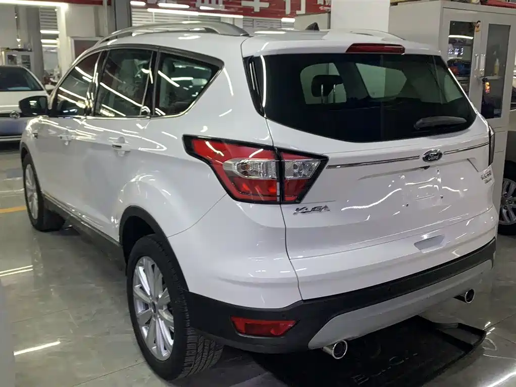 Escape 2018 EcoBoost 180 two-wheel drive luxury wing купить на сайте DeffCars