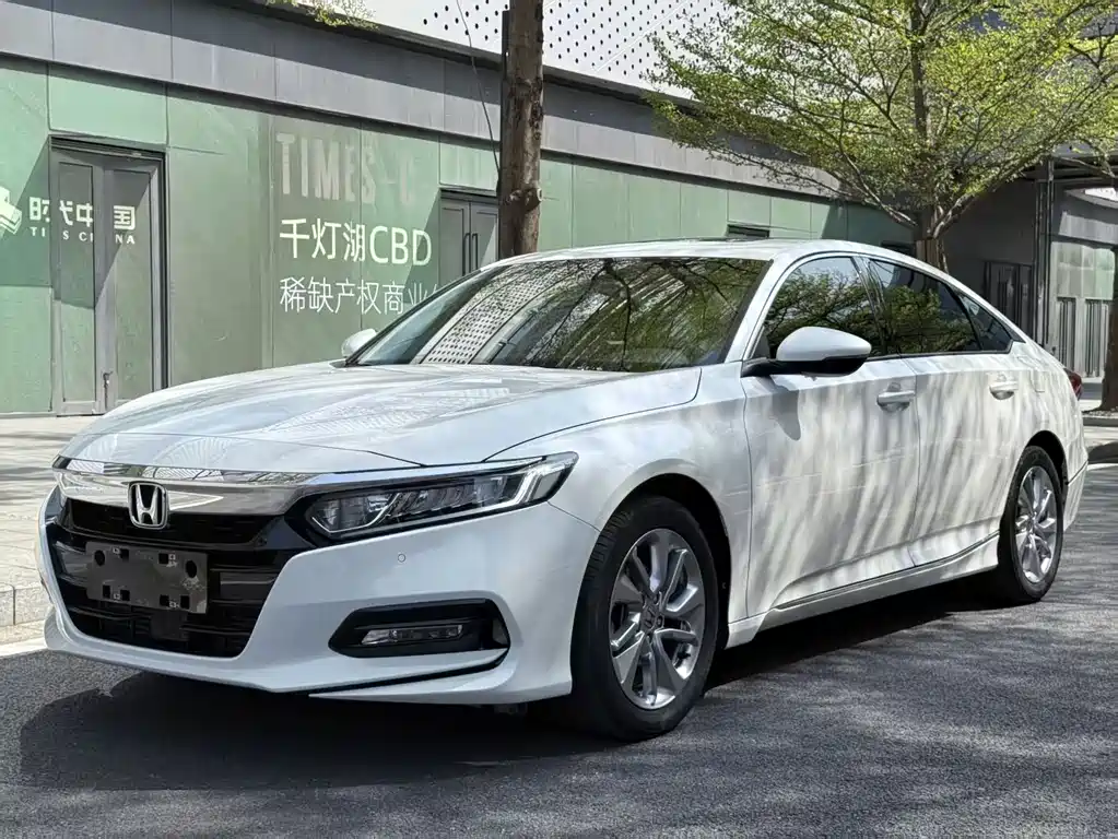 Accord 2018 260TURBO Deluxe Edition National V купить на сайте DeffCars