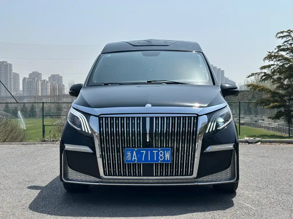 Vito 2023 2.0T Business Edition 7 seats купить на сайте DeffCars
