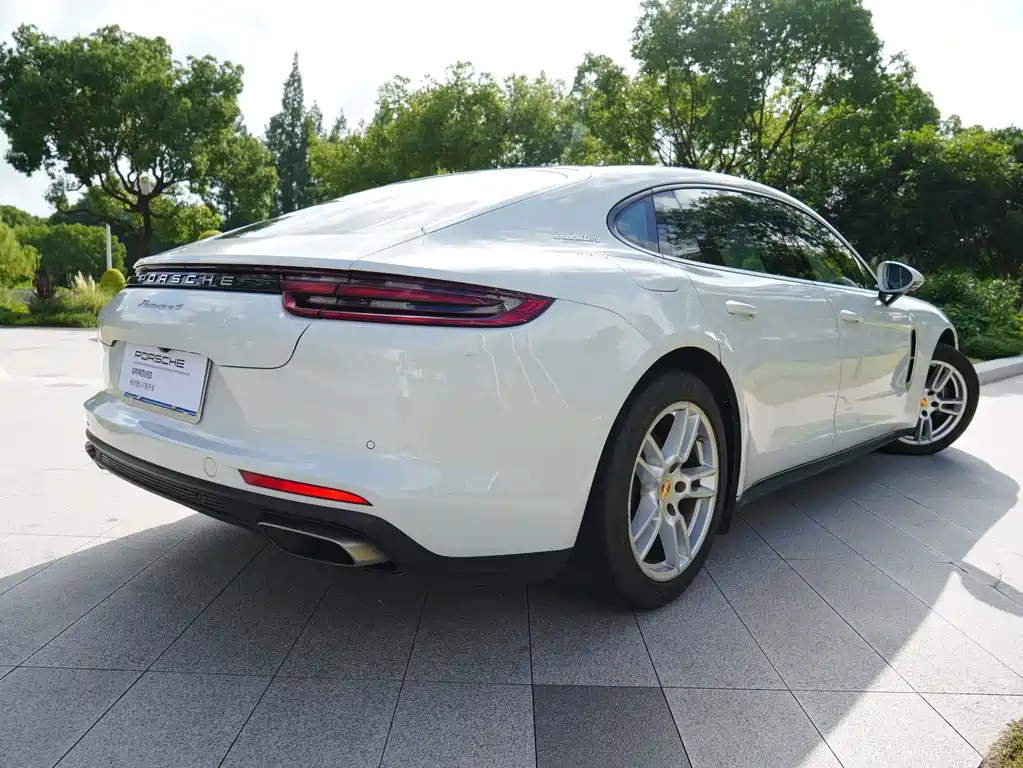 Panamera 2017 Panamera 4 Executive Extended Edition 3.0T купить на сайте DeffCars