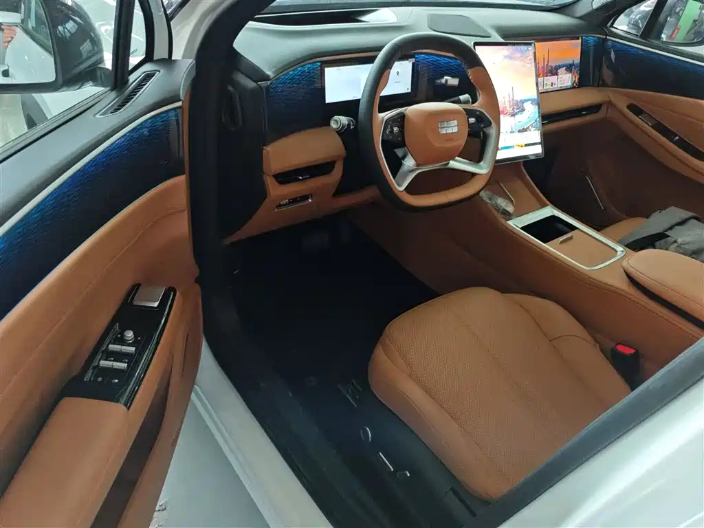 Galaxy L7 2025 EM-i 115km Discovery+ Edition купить на сайте DeffCars