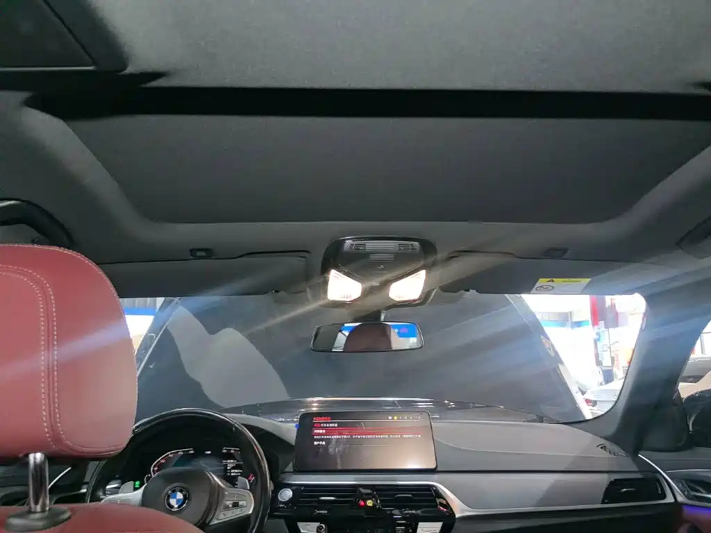 BMW 5 Series 2023 530Li Leading M Sports Package купить на сайте DeffCars