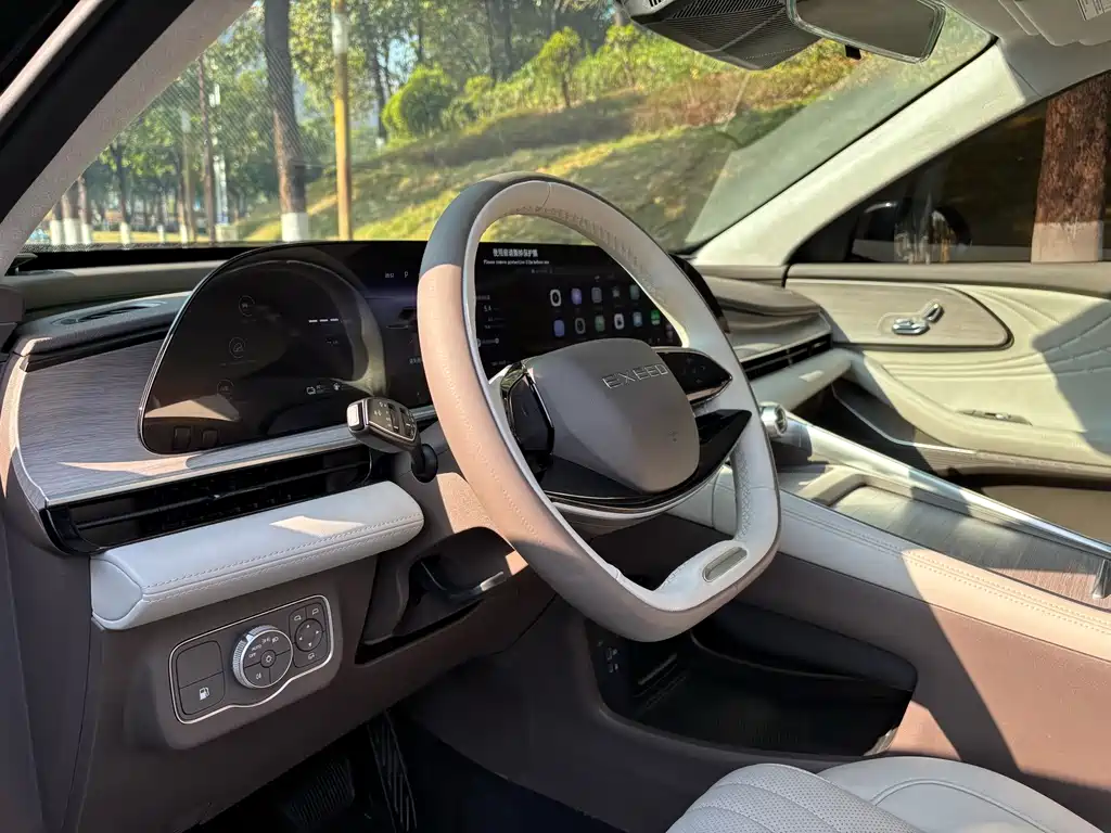 Yaoguang C-DM 2024 1.5T long battery life Pro купить на сайте DeffCars