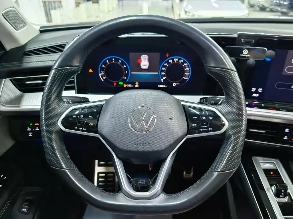 Lan Xun 2023 380TSI four-wheel drive R-Line first edition купить на сайте DeffCars