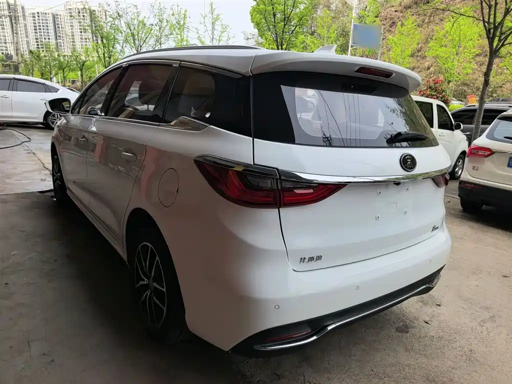 Song MAX 2018 1.5T automatic intelligent connection exclusive model 6 seats купить на сайте DeffCars