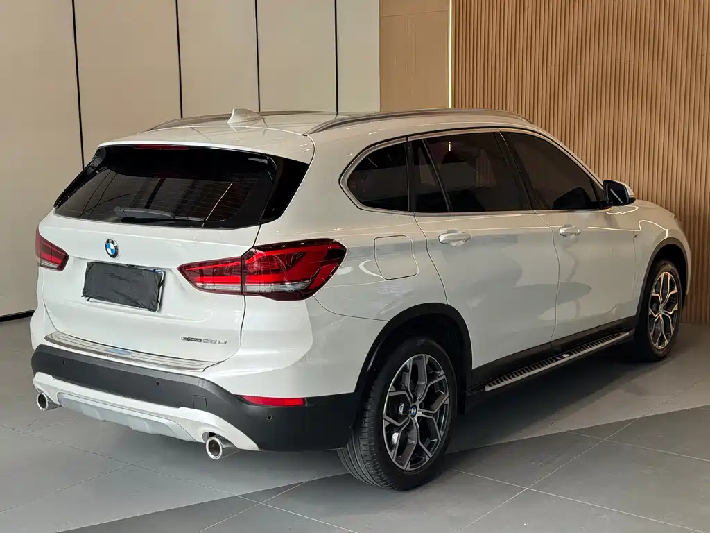 BMW X1 2020 sDrive20Li Exclusive Model купить на сайте DeffCars