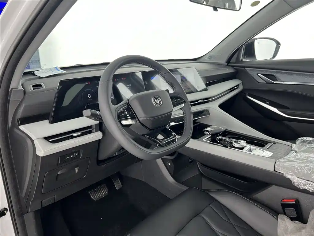 Changan CS75PLUS 2025 third generation championship version 1.5T Jinhang model купить на сайте DeffCars