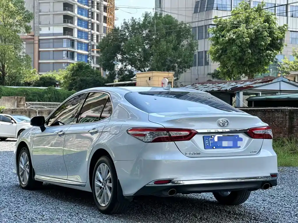 Camry 2023 2.0G Deluxe Edition купить на сайте DeffCars
