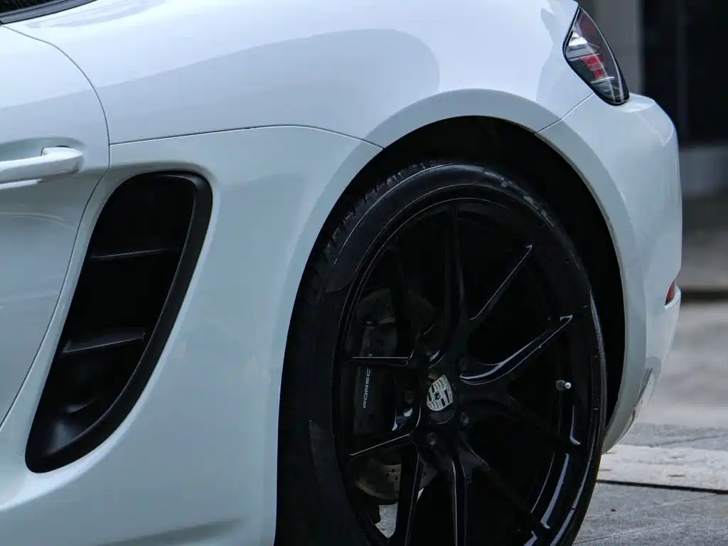 Porsche 718 2018 Cayman 2.0T купить на сайте DeffCars