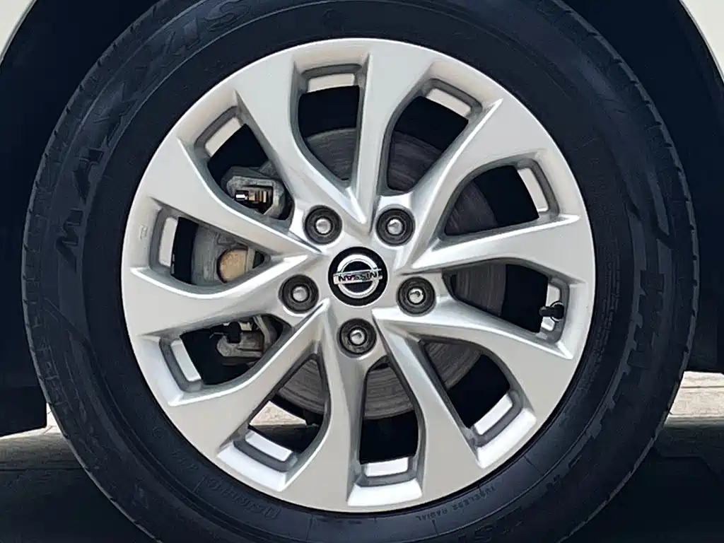 Sylphy 2022 Classic 1.6XL CVT Deluxe Edition купить на сайте DeffCars