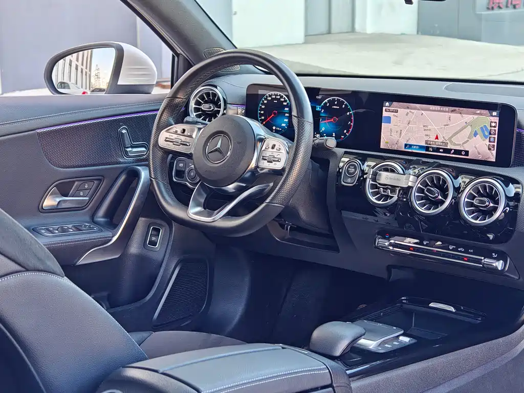 Mercedes-Benz A-Class 2022 A 200 L Sports Sedan Fashionable купить на сайте DeffCars