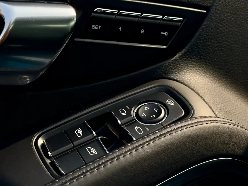 Porsche 911 2016 Carrera 3.0T купить на сайте DeffCars