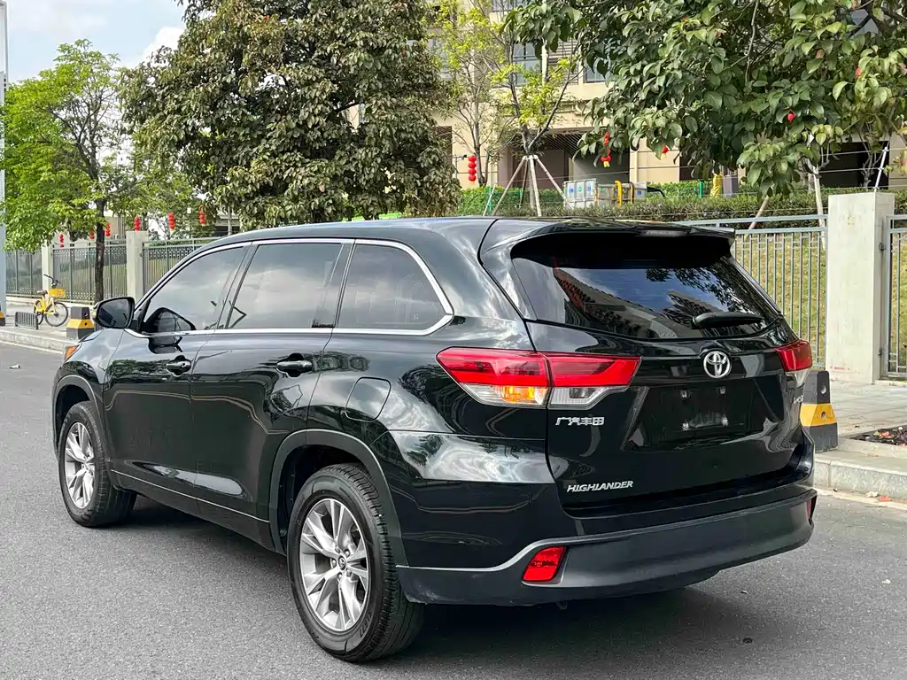 Highlander 2018 2.0T two-wheel drive elite version, 7 seats, National VI купить на сайте DeffCars