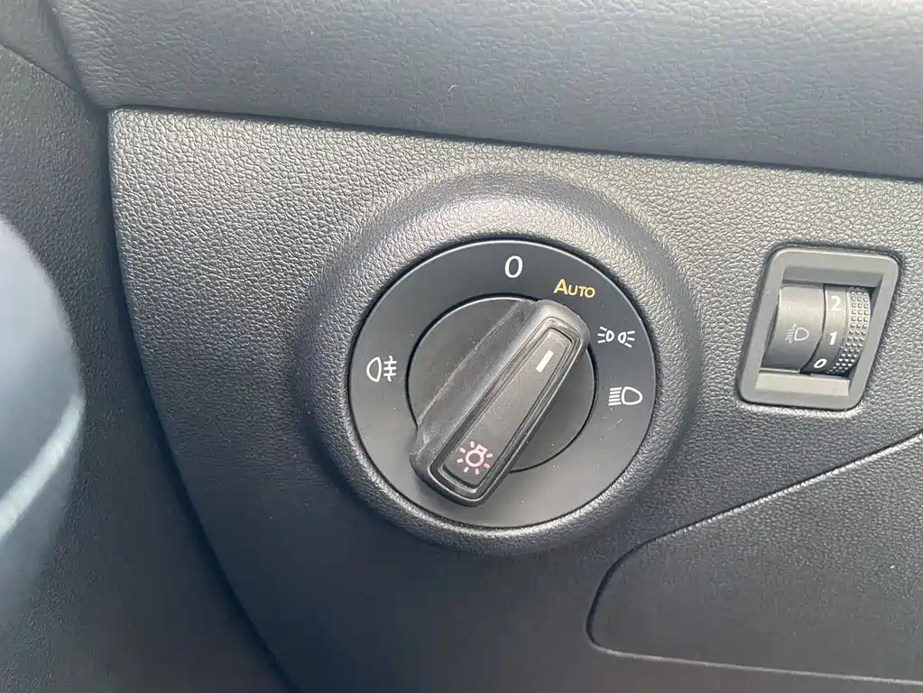 JETTA VS7 2022 Panda (Geome) Edition 1.4T Automatic Enjoy Pro купить на сайте DeffCars