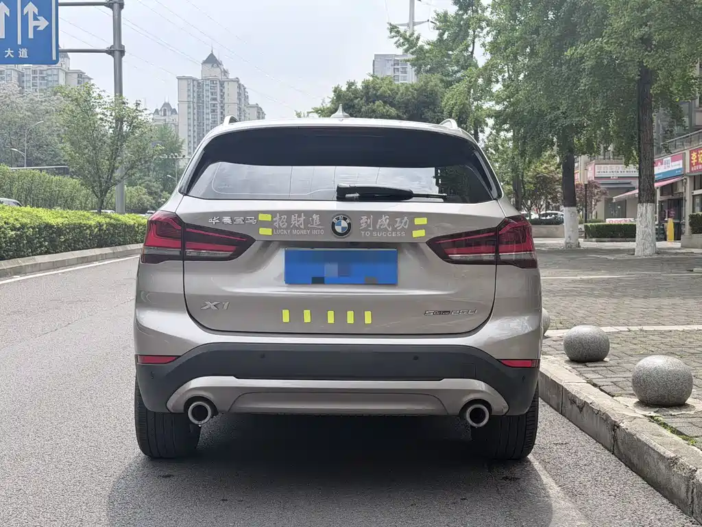 BMW X1 2022 sDrive25Li Leading Model купить на сайте DeffCars