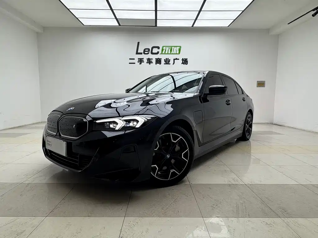 BMW i3 2024 eDrive 40L Night Package купить на сайте DeffCars