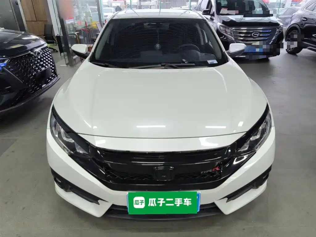 Civic 2019 220TURBO CVT Dynamic Edition National VI купить на сайте DeffCars