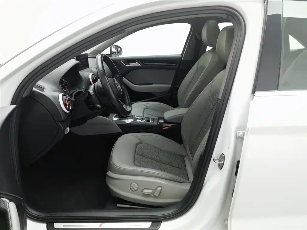 Audi A3 2020 Limousine 35 TFSI Fashion Type National VI купить на сайте DeffCars