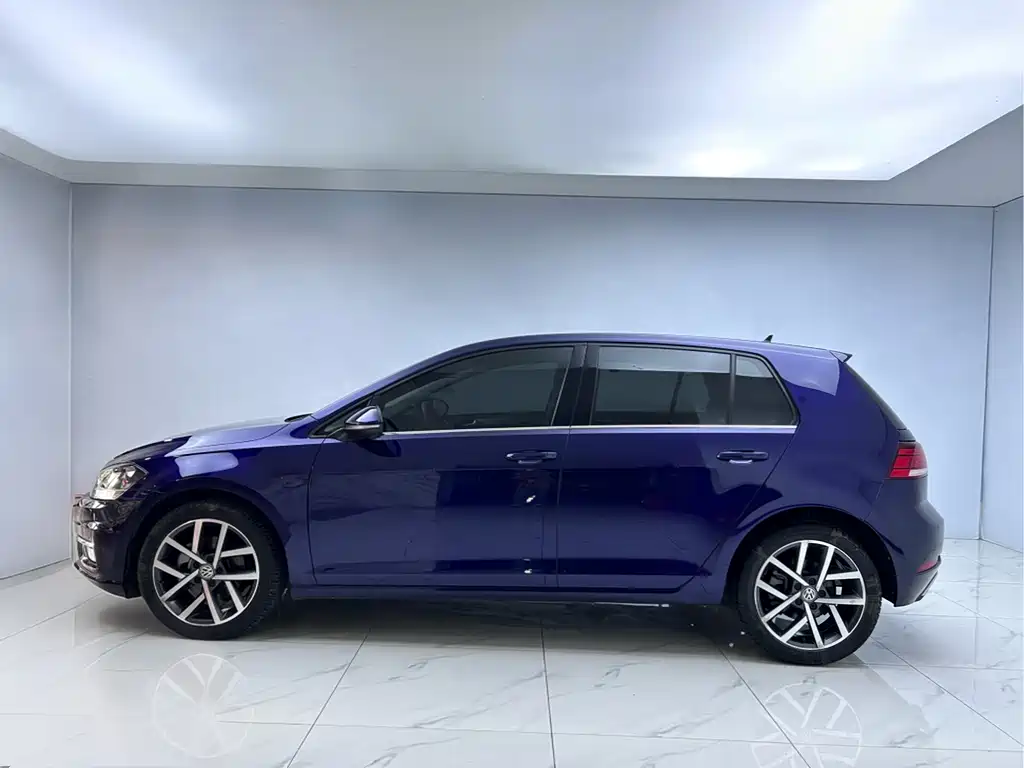 Golf 2020 Beloved Edition 280TSI DSG Comfort Type купить на сайте DeffCars