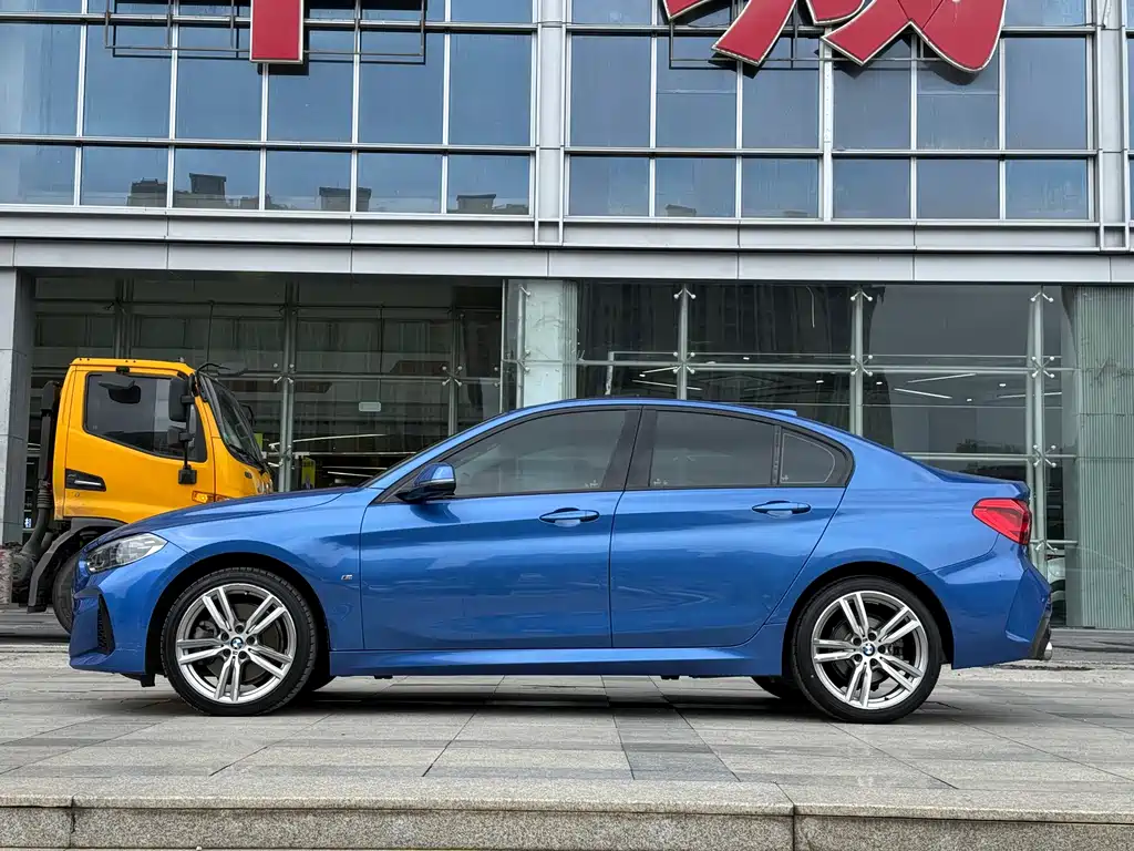 BMW 1 Series 2019 120i Leading M Sports Package купить на сайте DeffCars