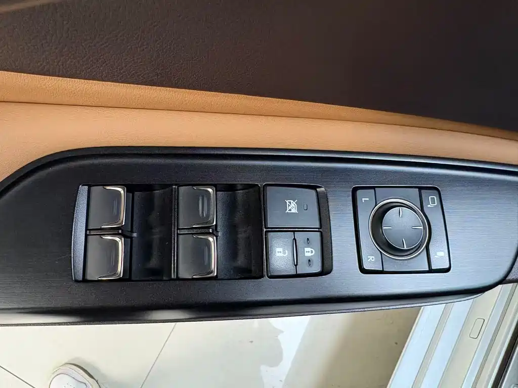 Lexus ES 2020 200 Excellence Edition купить на сайте DeffCars