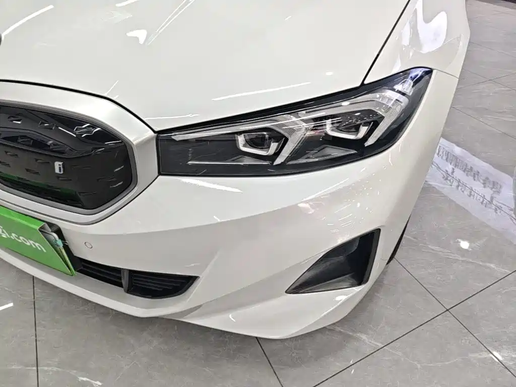 BMW i3 2024 eDrive 35 L купить на сайте DeffCars