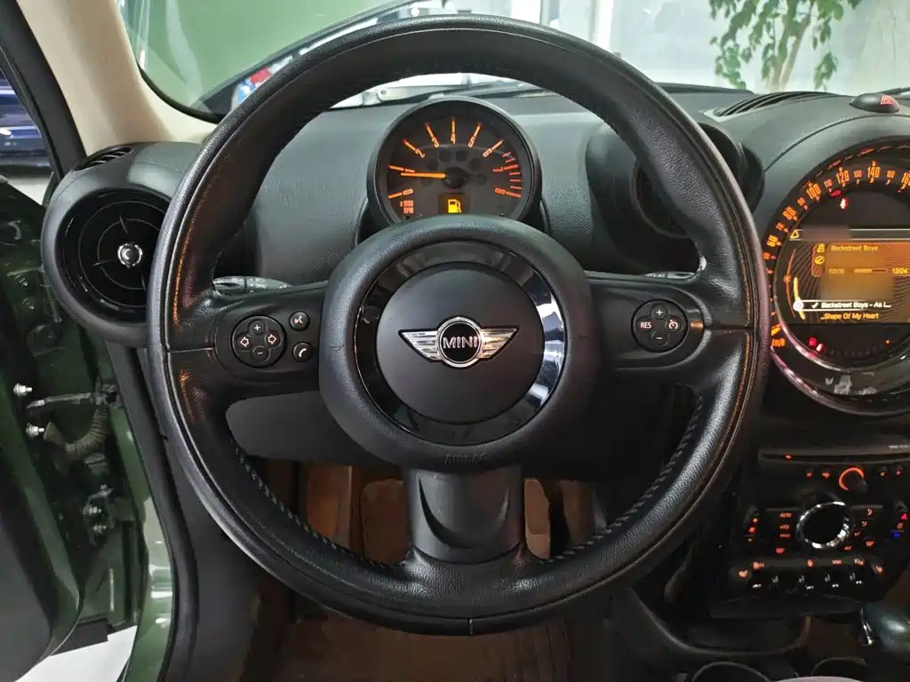 MINI COUNTRYMAN 2016 1.6T COOPER ALL4 Fun equipment control купить на сайте DeffCars