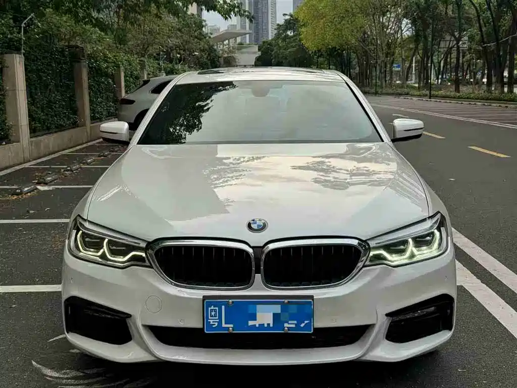 BMW 5 Series 2018 525Li M Sports Package купить на сайте DeffCars
