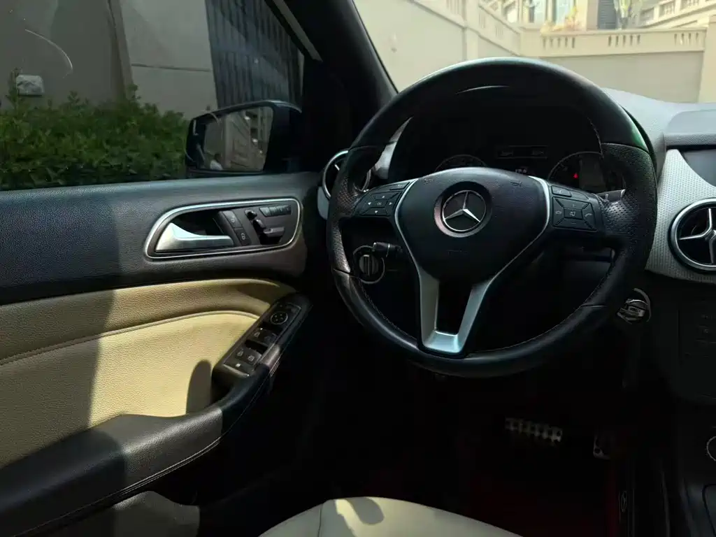 Mercedes-Benz B-Class 2012 B 200 купить на сайте DeffCars