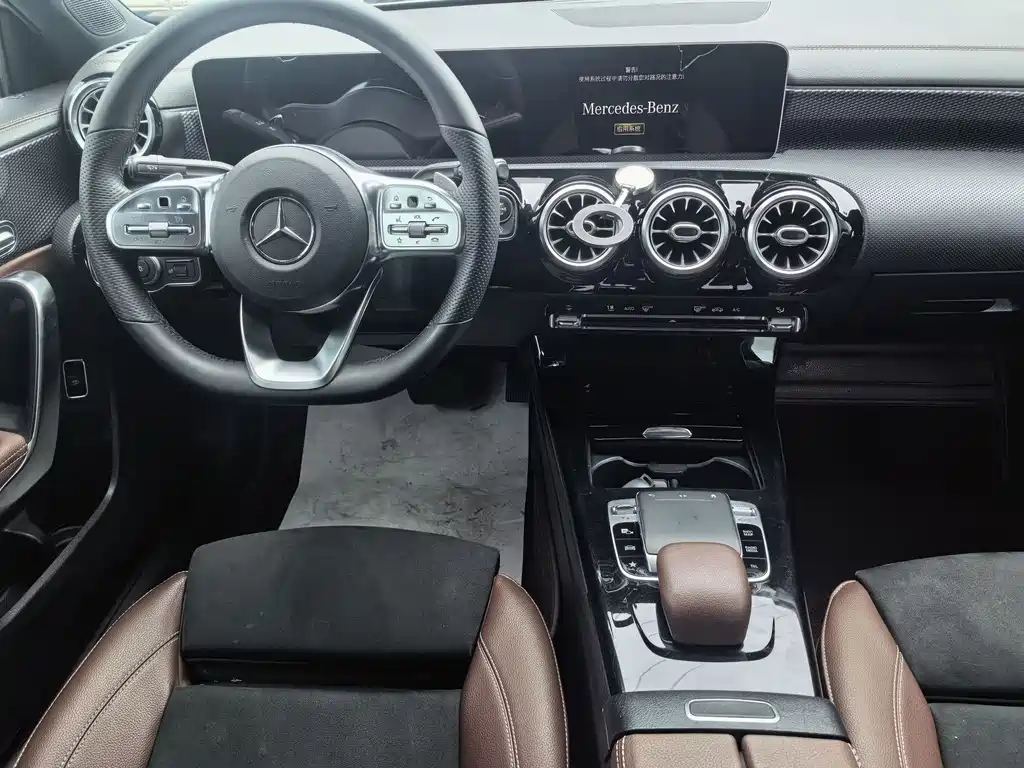 Mercedes-Benz A-Class 2020 A 200 L Sports Sedan купить на сайте DeffCars