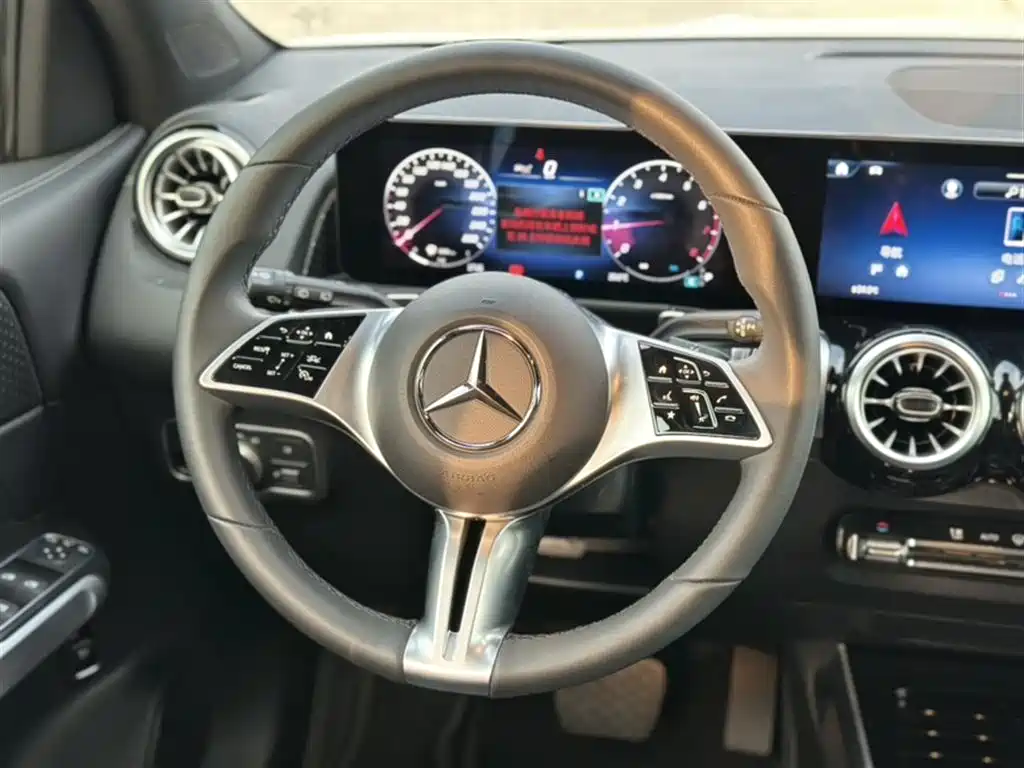 Mercedes-Benz GLB 2024 facelift GLB 220 dynamic version купить на сайте DeffCars