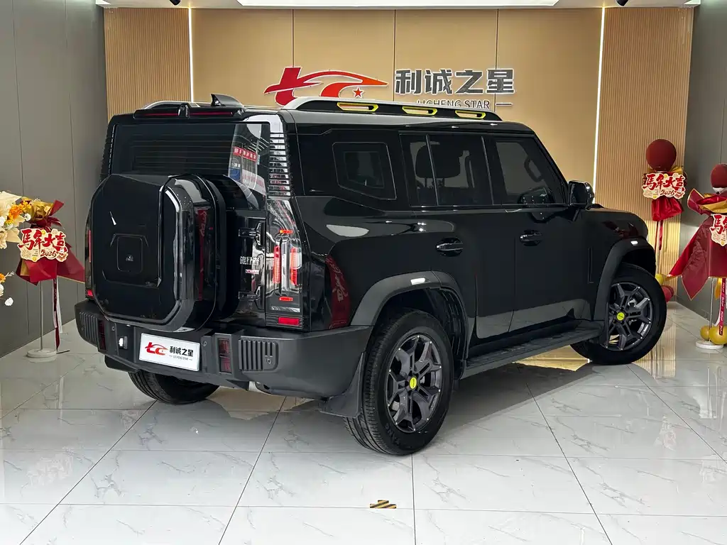 Jietu Traveler 2023 2.0T four-wheel drive crossover PRO купить на сайте DeffCars