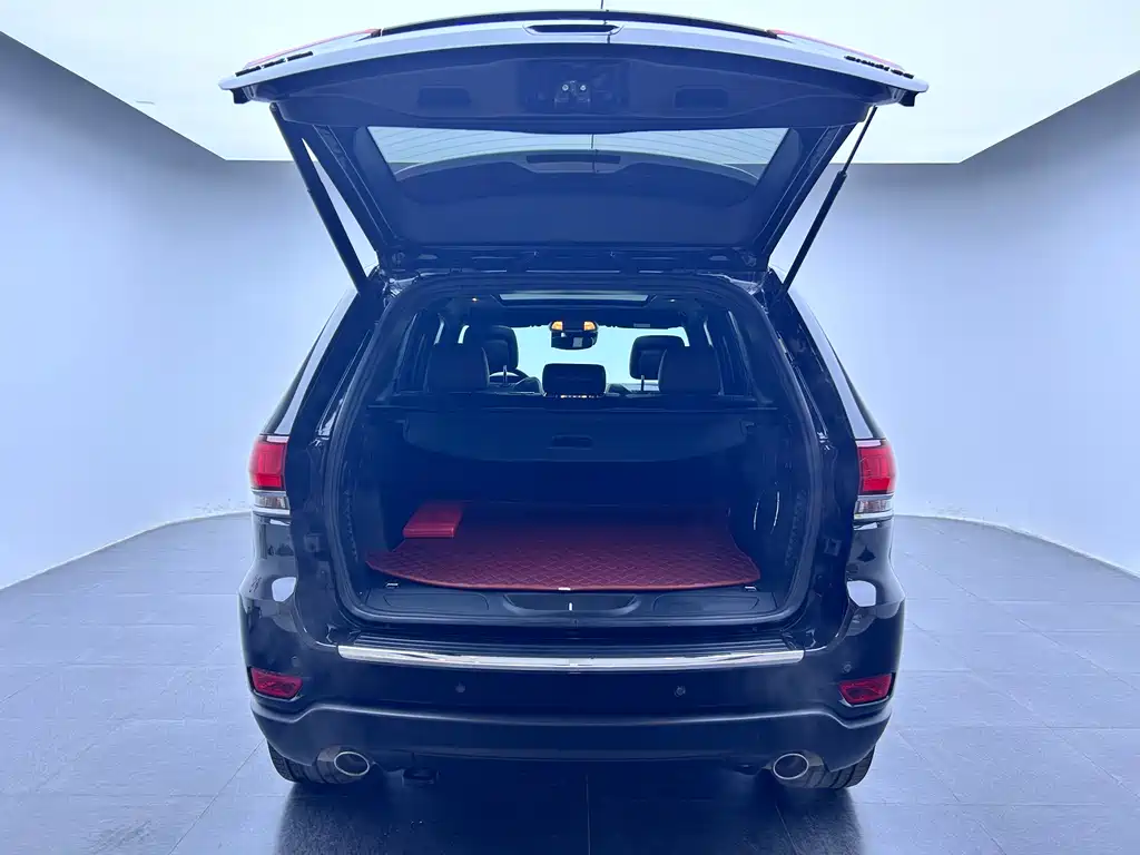 大切诺基(进口) 2021款 3.0L 80周年纪念版 купить на сайте DeffCars