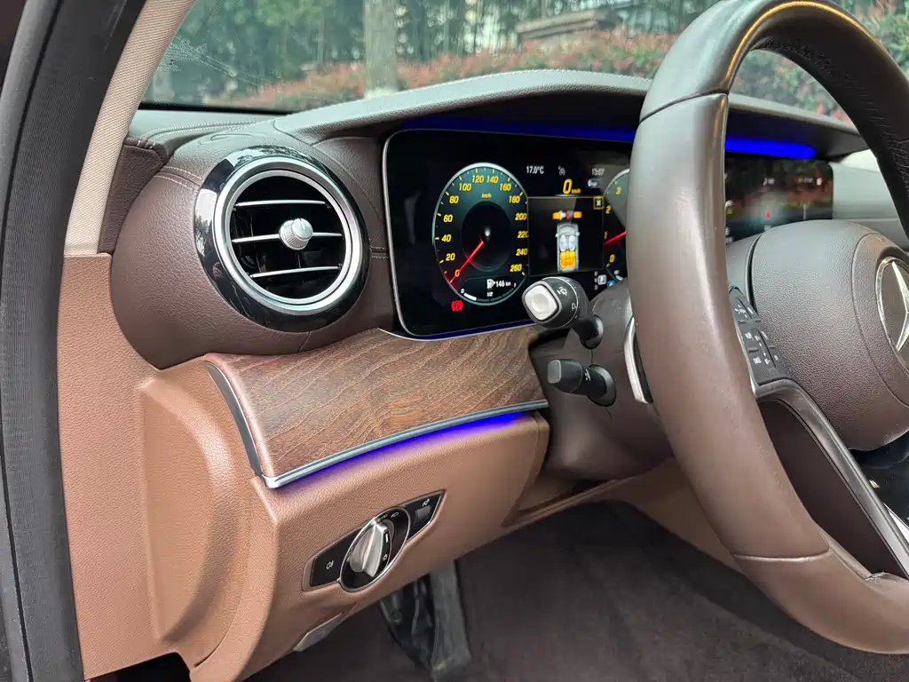 Mercedes-Benz E-Class 2021 E 300 L Luxury Model купить на сайте DeffCars