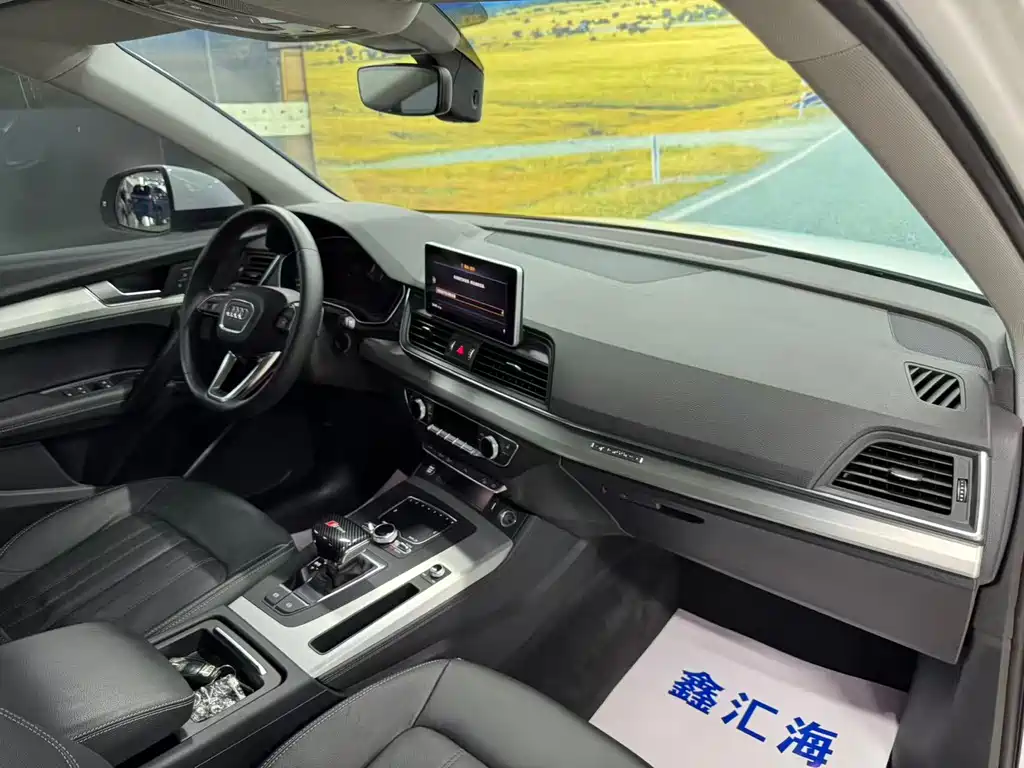 Audi Q5L 2018 40 TFSI enjoys fashionable style, National V купить на сайте DeffCars
