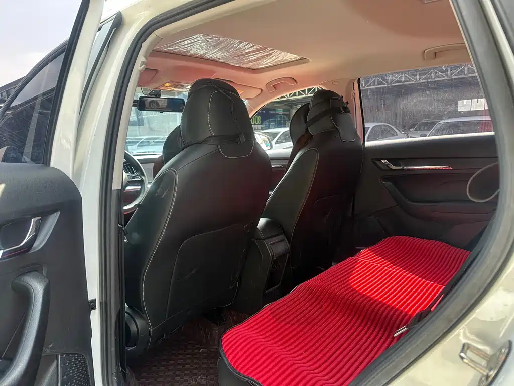 Komic 2024 1.5L automatic comfort version купить на сайте DeffCars