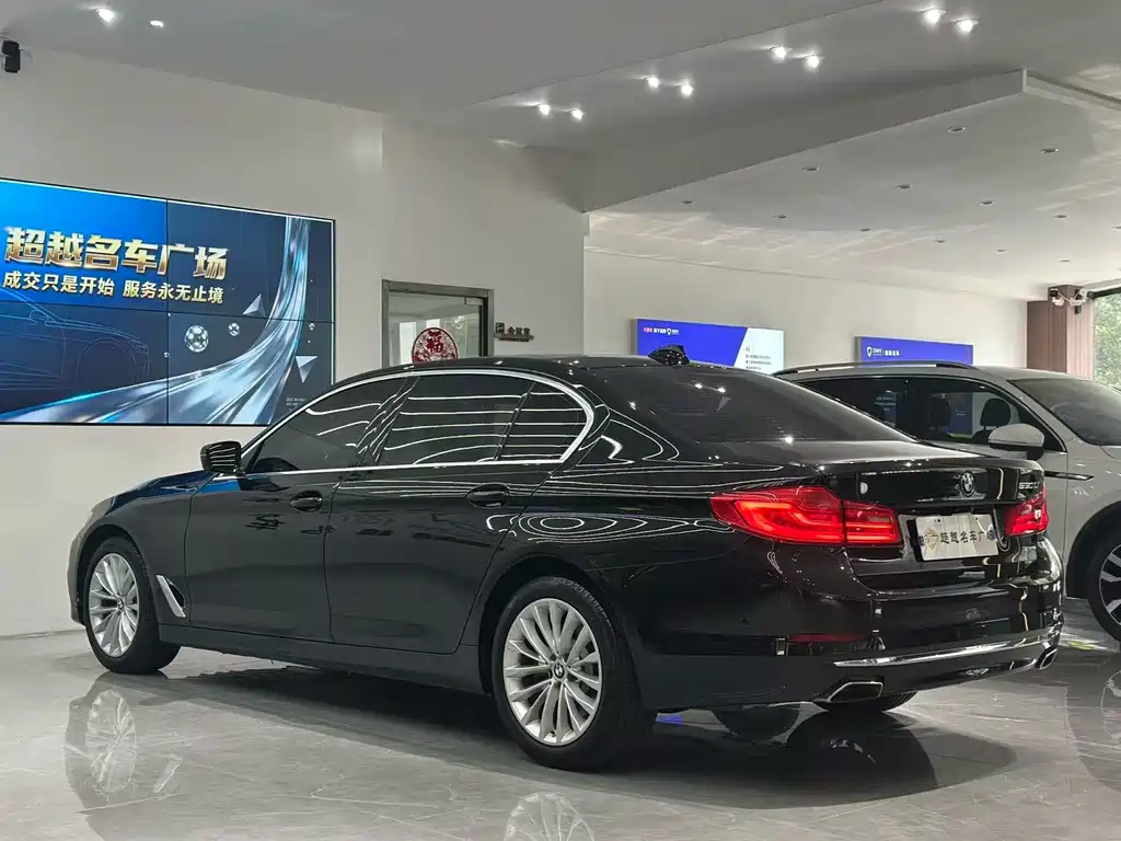 BMW 5 Series 2019 530Li Exclusive Luxury Package купить на сайте DeffCars