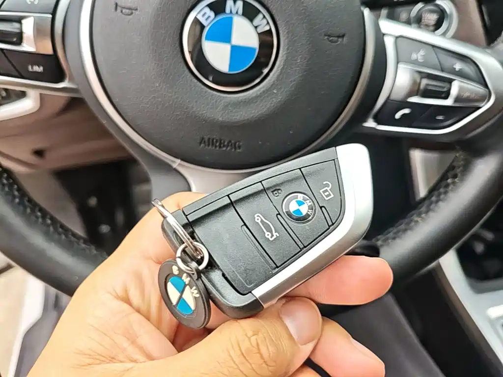 BMW X1 2022 sDrive25Li Leading Model купить на сайте DeffCars