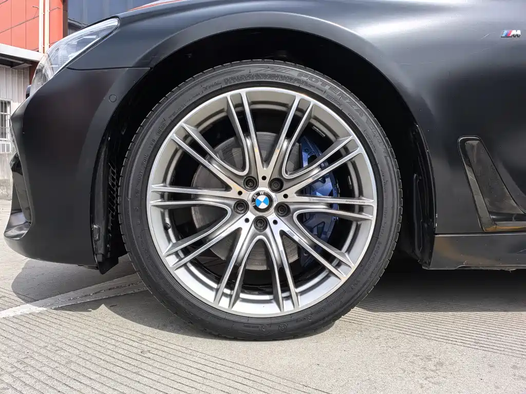 BMW 7 Series 2018 740Li xDrive Exclusive M Sports Package Black Flame Edition купить на сайте DeffCars