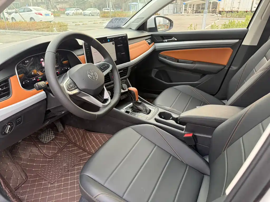 Bora 2025 model 200TSI DSG Yuexing PRO version купить на сайте DeffCars