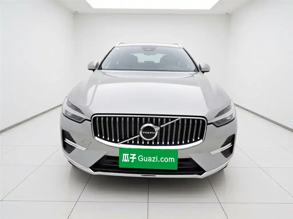 Volvo XC60 2025 B5 four-wheel drive Zhiyuan luxury version купить на сайте DeffCars