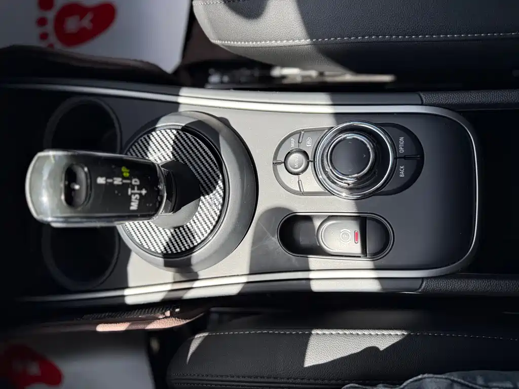 MINI COUNTRYMAN 2023 facelift 1.5T COOPER connoisseur купить на сайте DeffCars