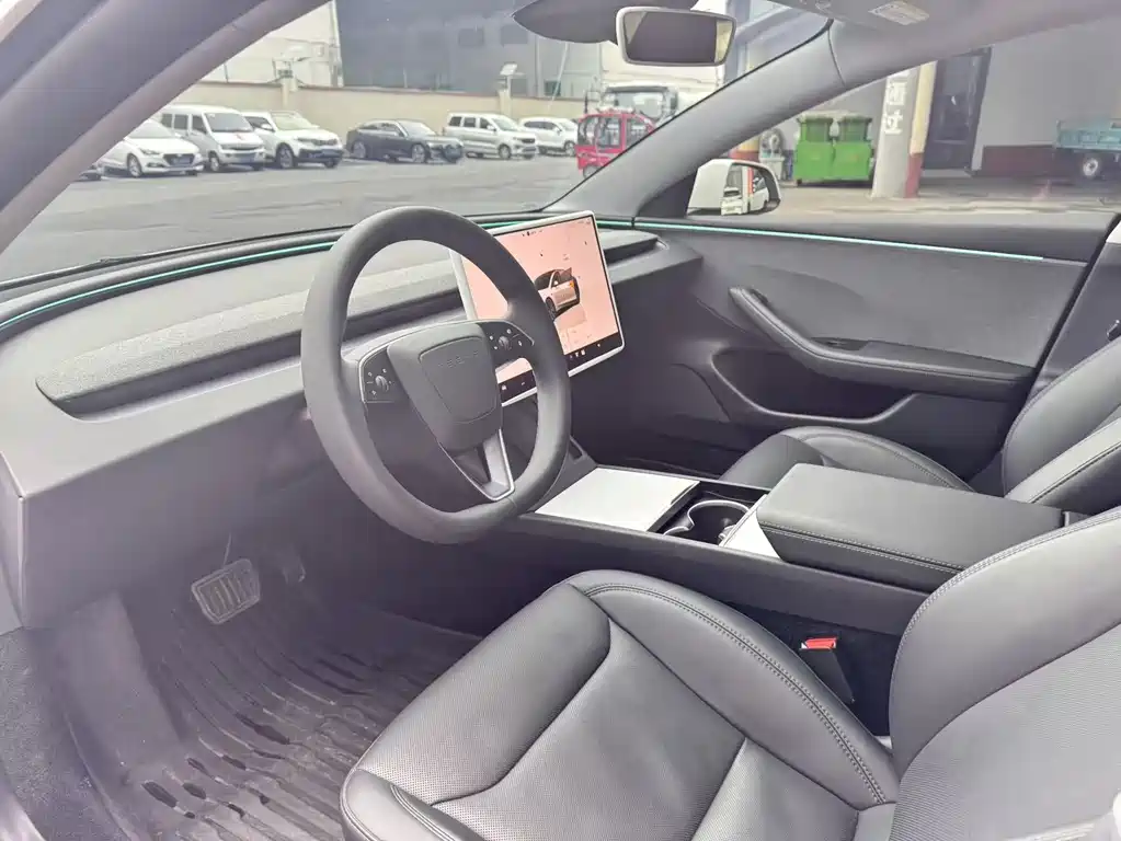 Model 3 2025 rear-wheel drive version купить на сайте DeffCars